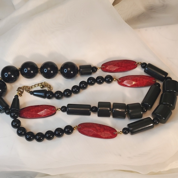 Chico's Jewelry - 21" GLOSSY BLACK & RED NECKLACE